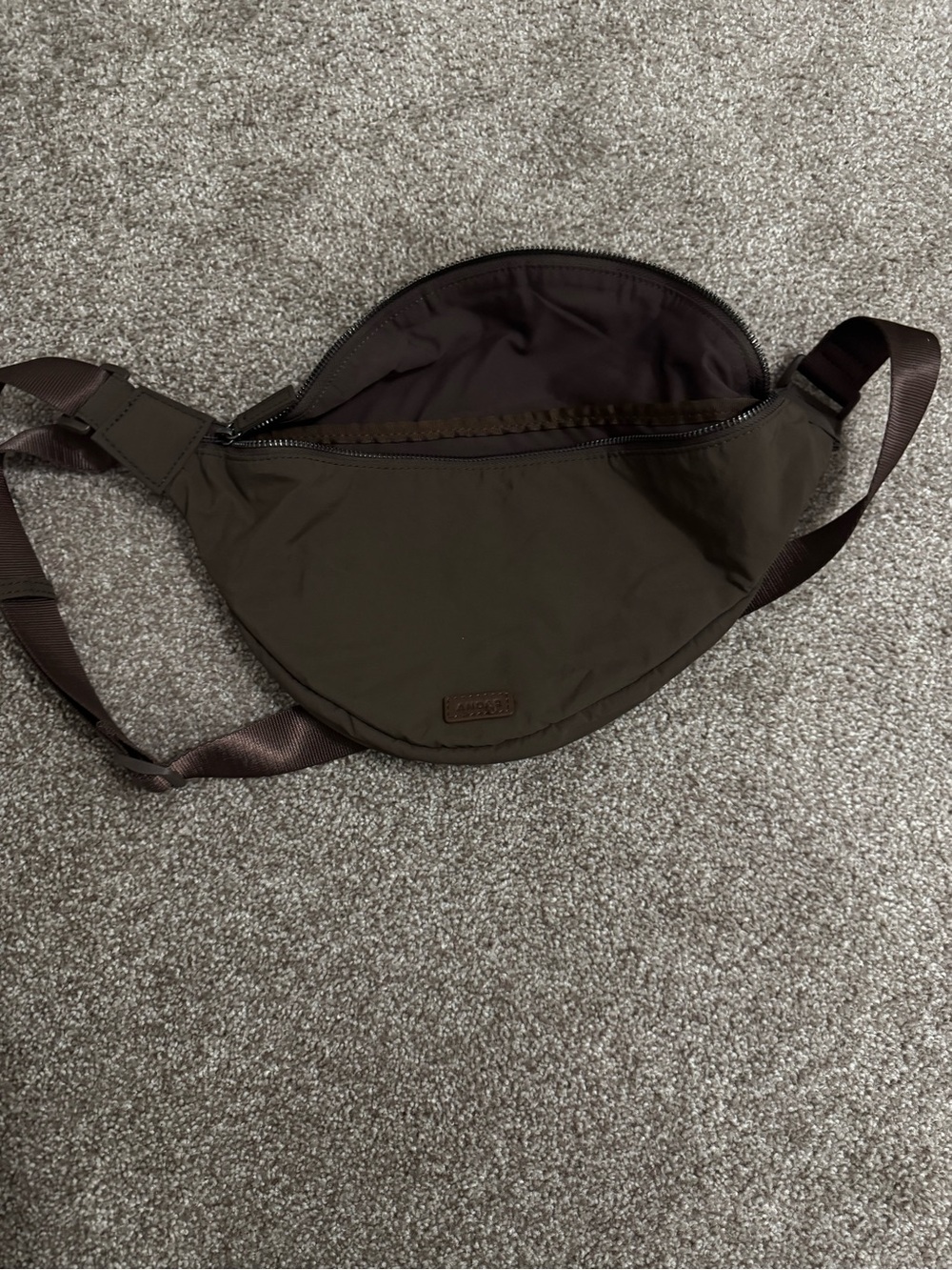 Andar Tatum Active in Cocoa color